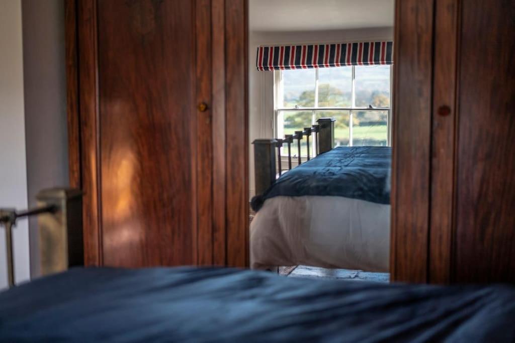 Georgian Country House -Panoramic Views -Sleeps 12 Ruthin Ngoại thất bức ảnh